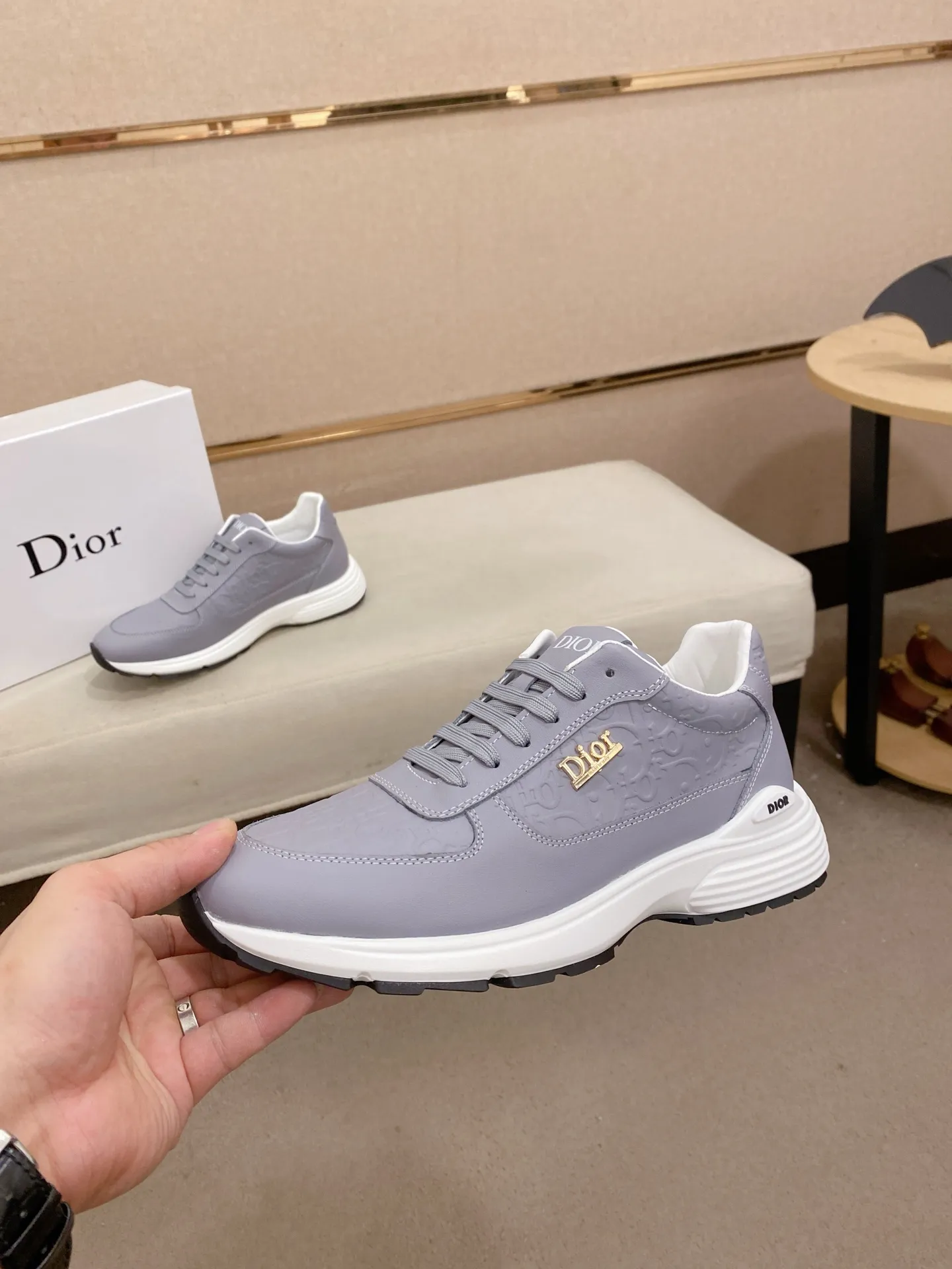 Men's shoes💰: 462💰 [Dior·Dior] New casual sports style men's shoes, new spring and summer design, perfect workmanship, lace-up style to create wardrobe quality, upper: imported first-layer cowhide, sheepskin lining is soft and comfortable, ultra-light TPU wear-resistant outsole, simple, versatile fashion men's shoes, excellent color code number 38--44. Can be customized 45 non-returnable